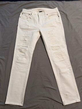 American Eagle Outfitters Off-White Slim Straight Ripped Jeans
